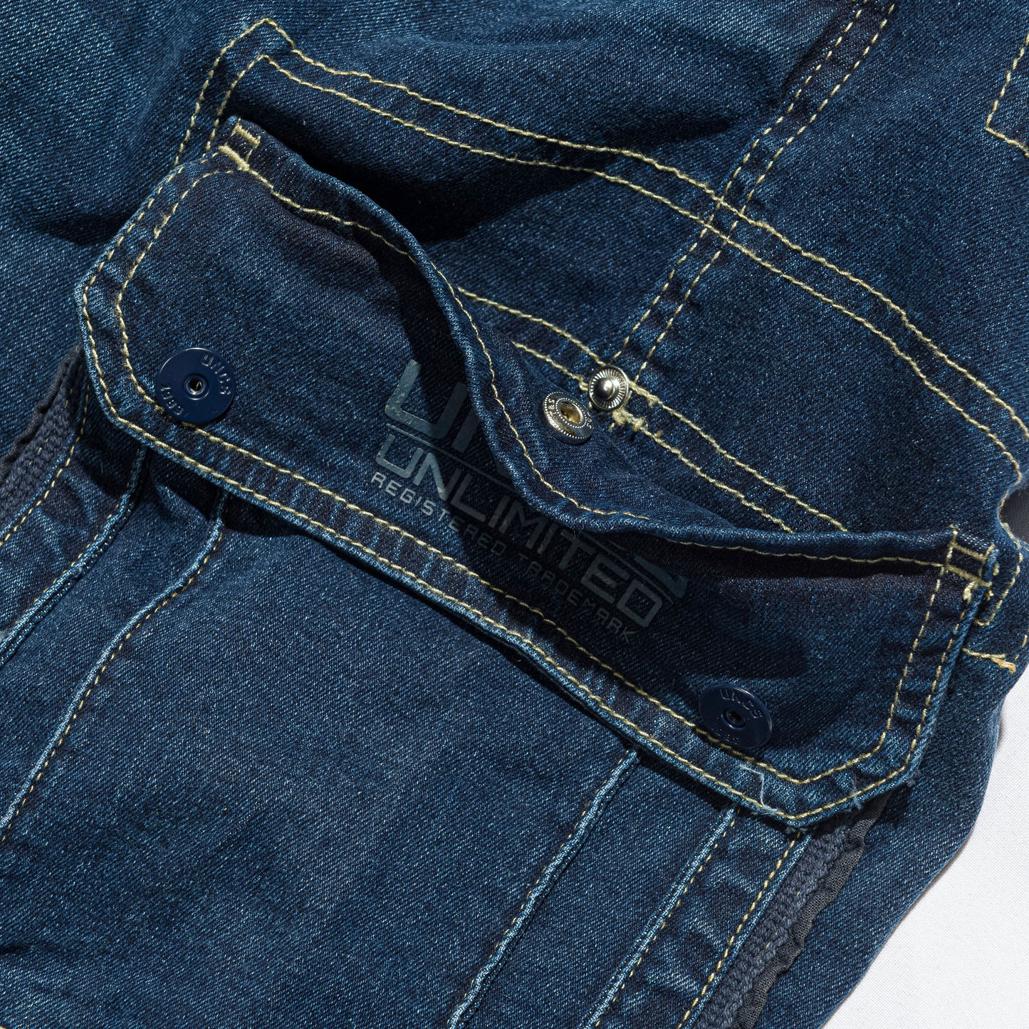 KENNETH Men's Shorts