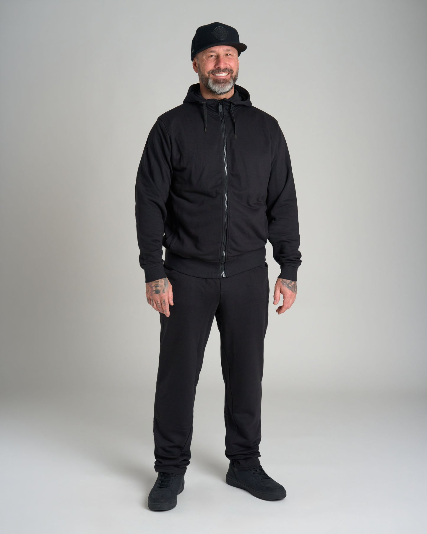 BASIC IV Men's Sweatshirt BLACK