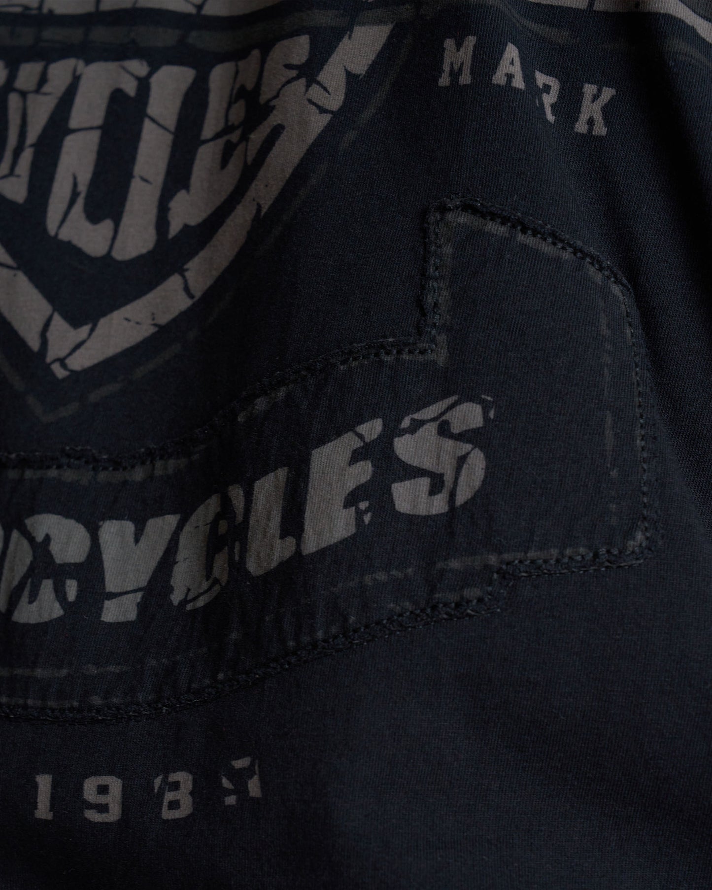 VINTAGE VIII Men's T-Shirt BLACK