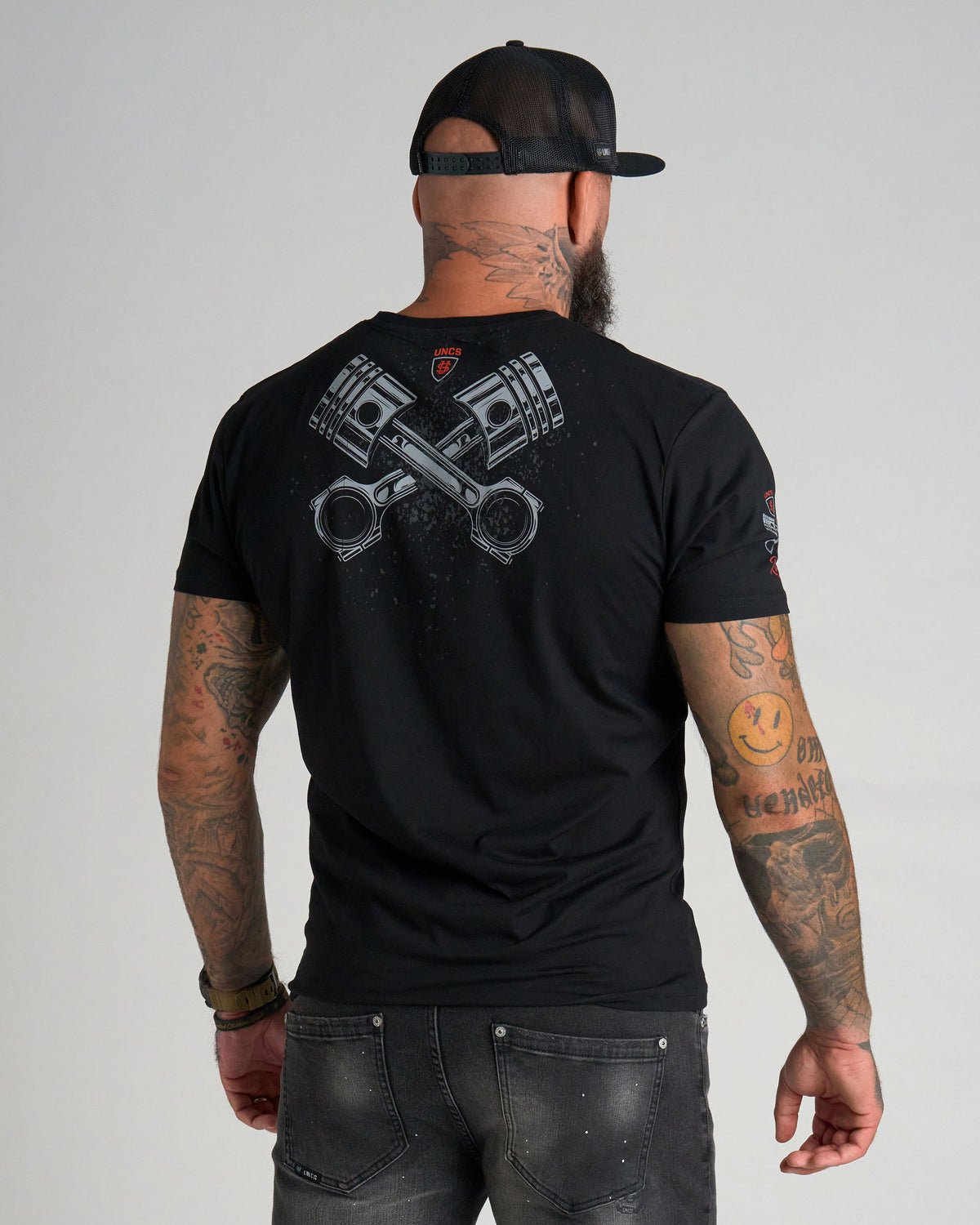 ARDENN Men's T-Shirt BLACK