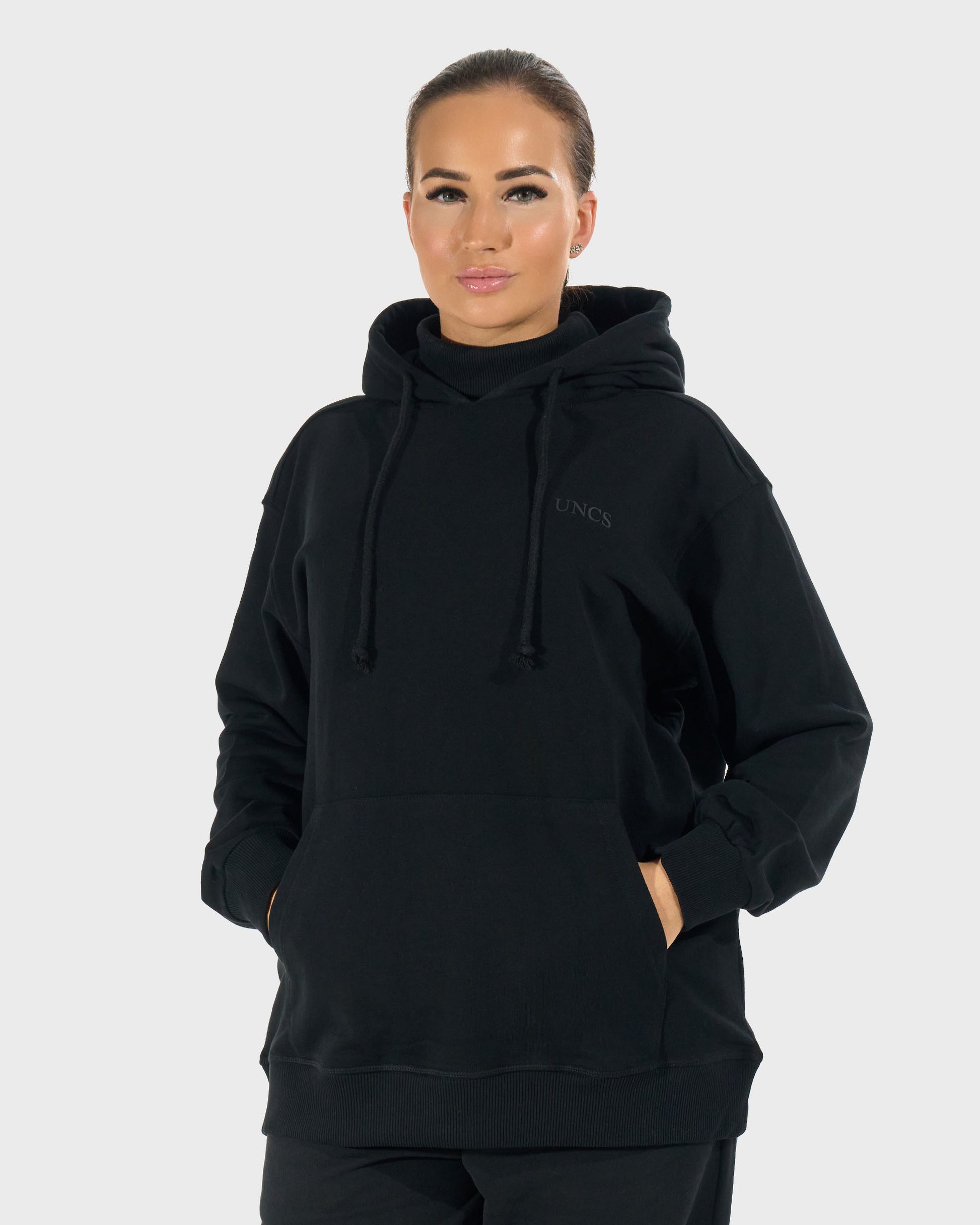 BELLA BLACK Women's sweatshirt BLACK