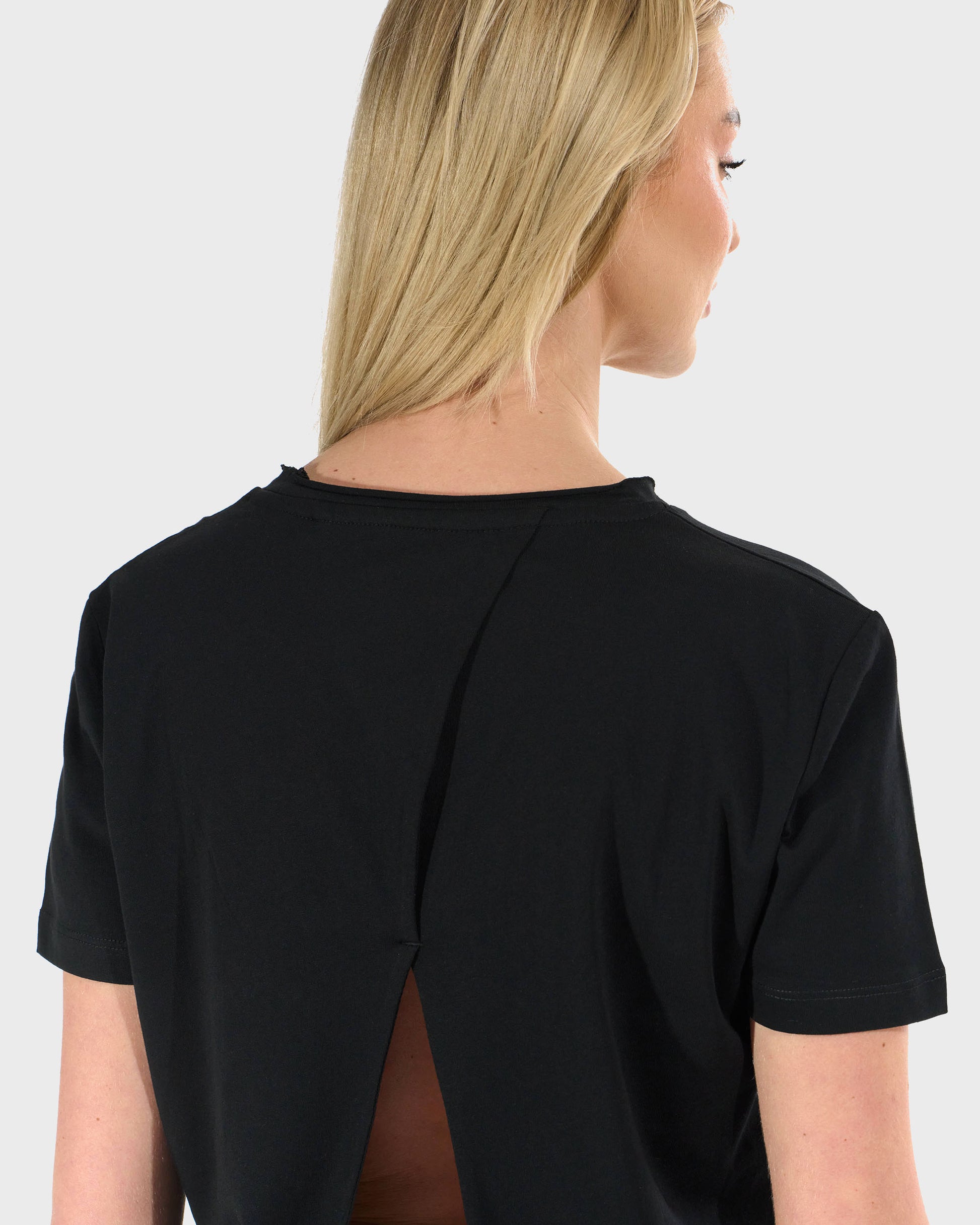 LA Women's T-shirt BLACK