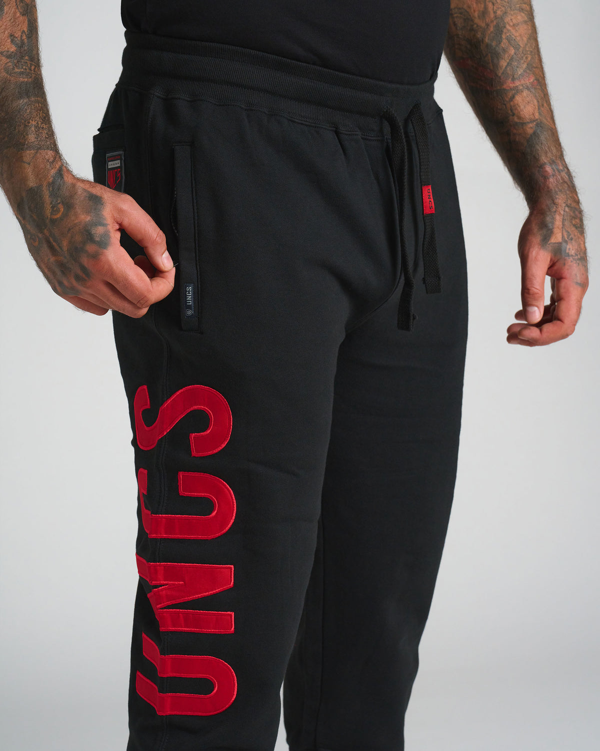 DEREK Men's Sweatpants BLACK/RED
