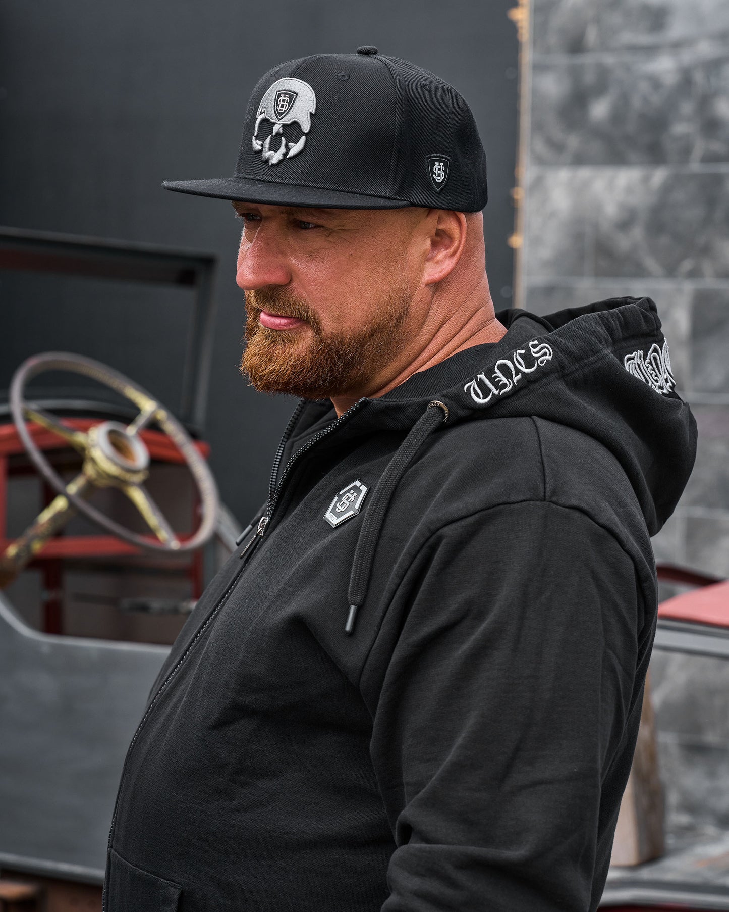 BROOK Men's Sweatshirt BLACK