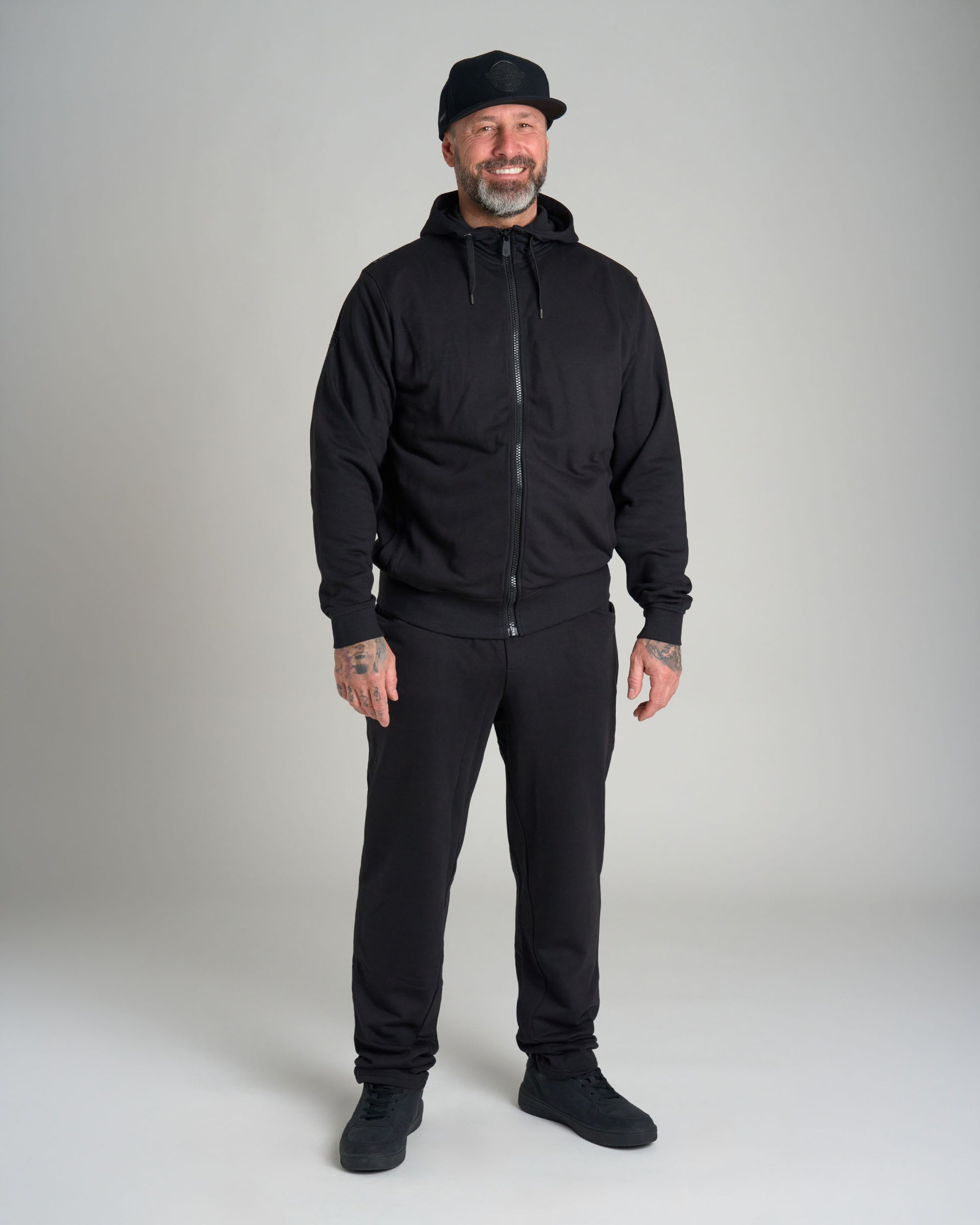 BASIC IV Men's Sweatshirt BLACK