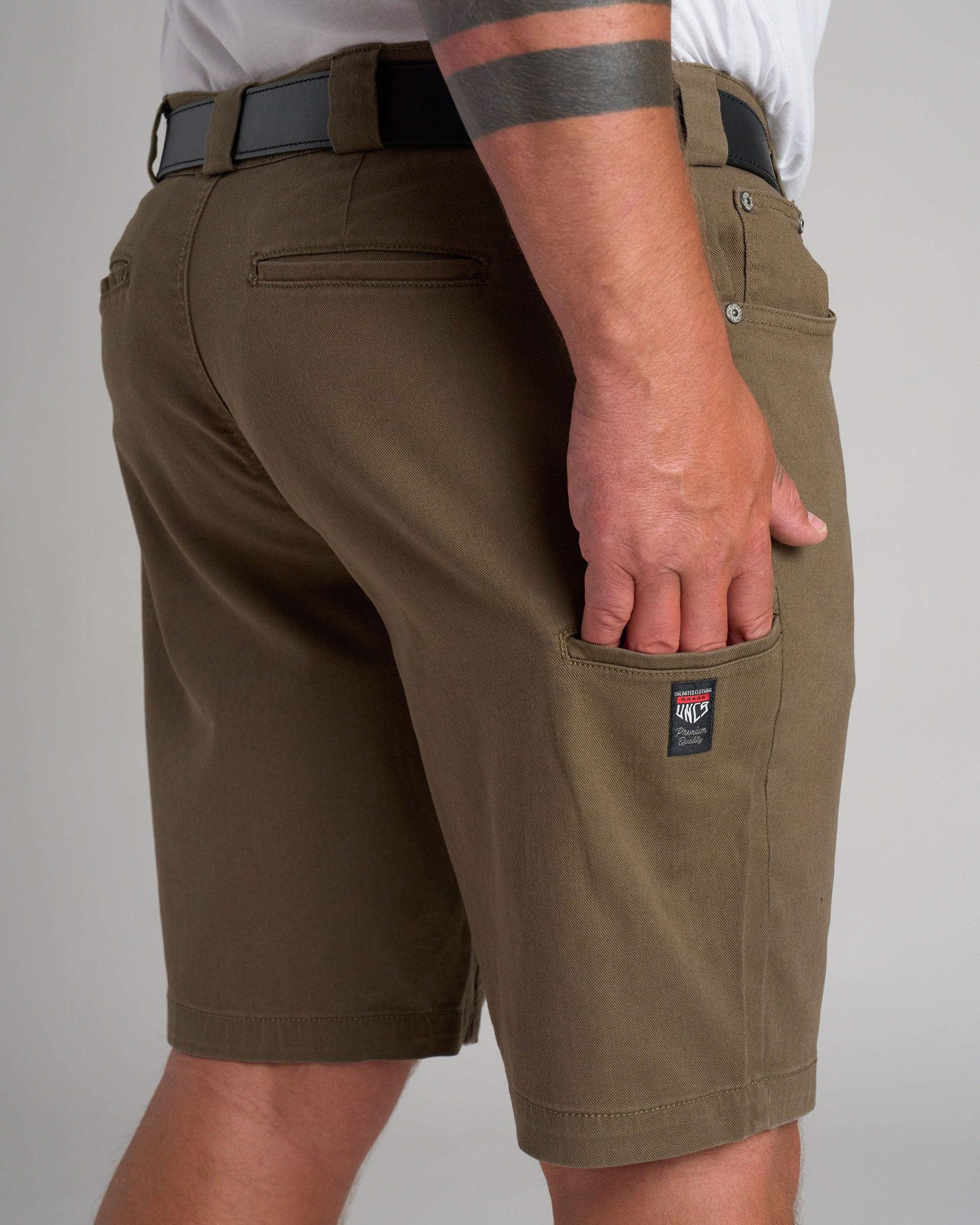 BARRET Men's Shorts KHAKI