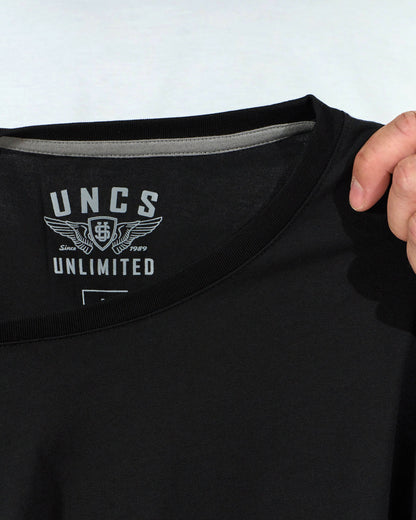 BASIC V Men's T-Shirt BLACK