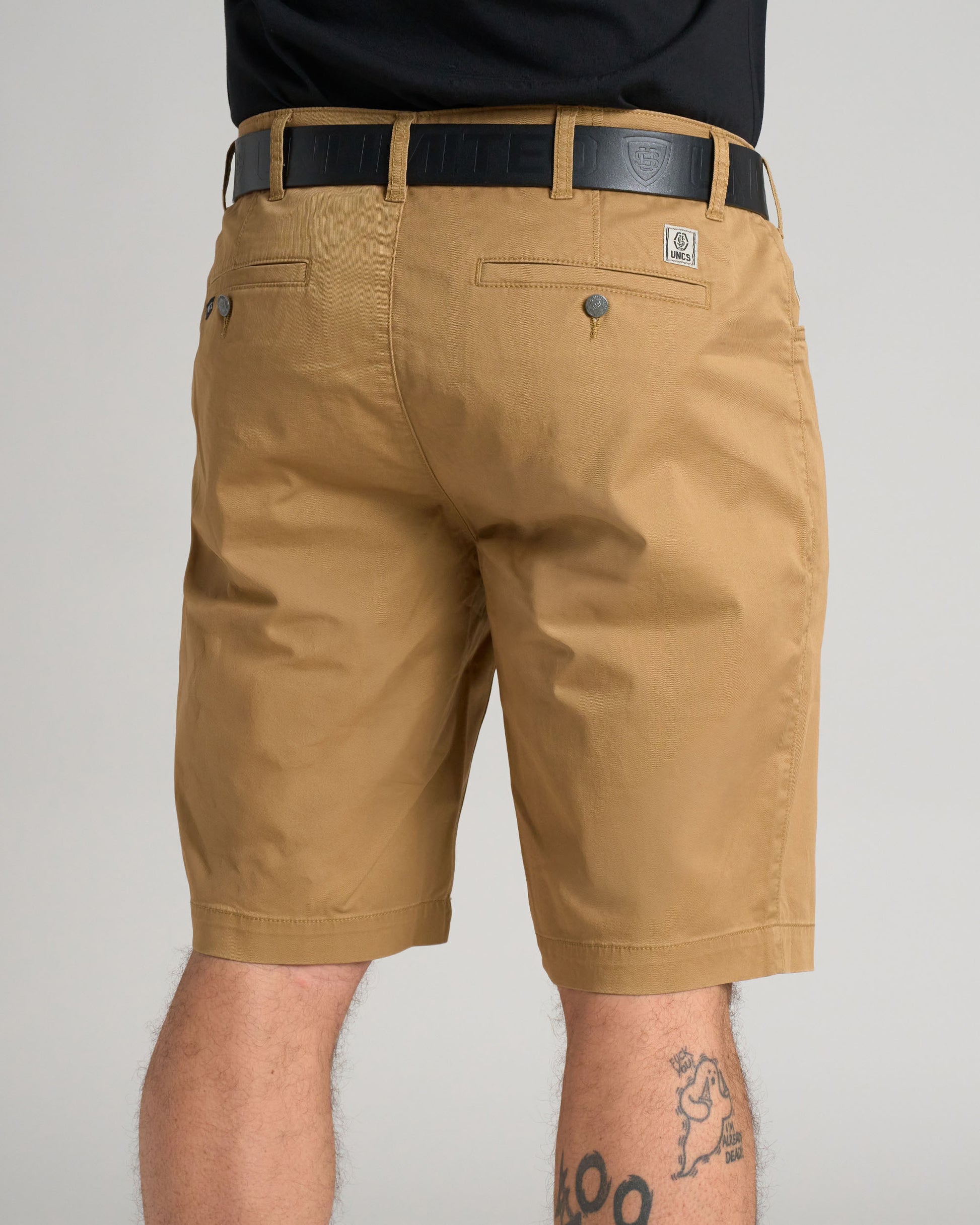GARVIN Men's Shorts BROWN