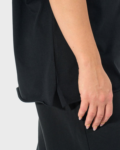 LUDIVINA Women's T-Shirt BLACK