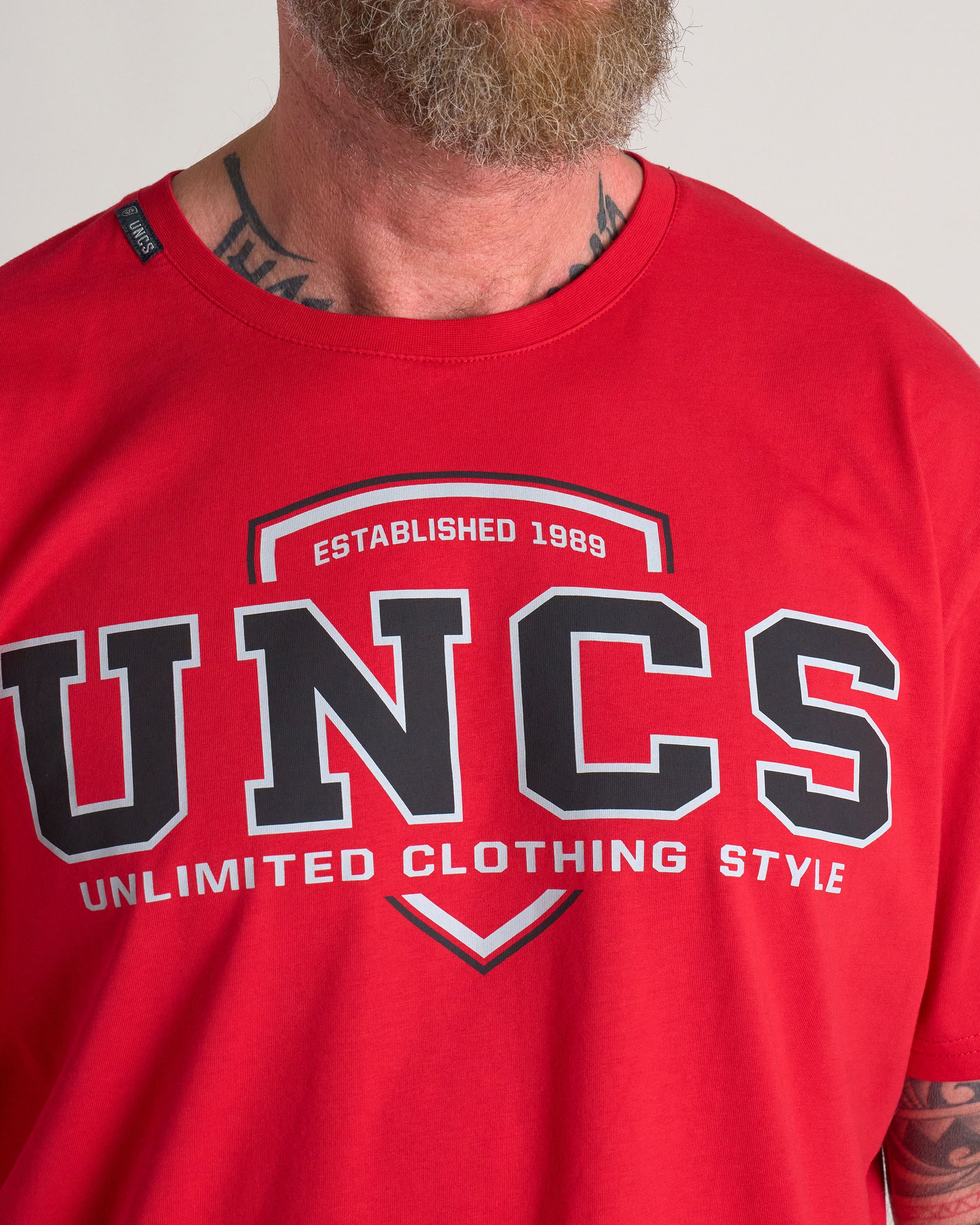 UNCS TEAM Men's T-Shirt RED