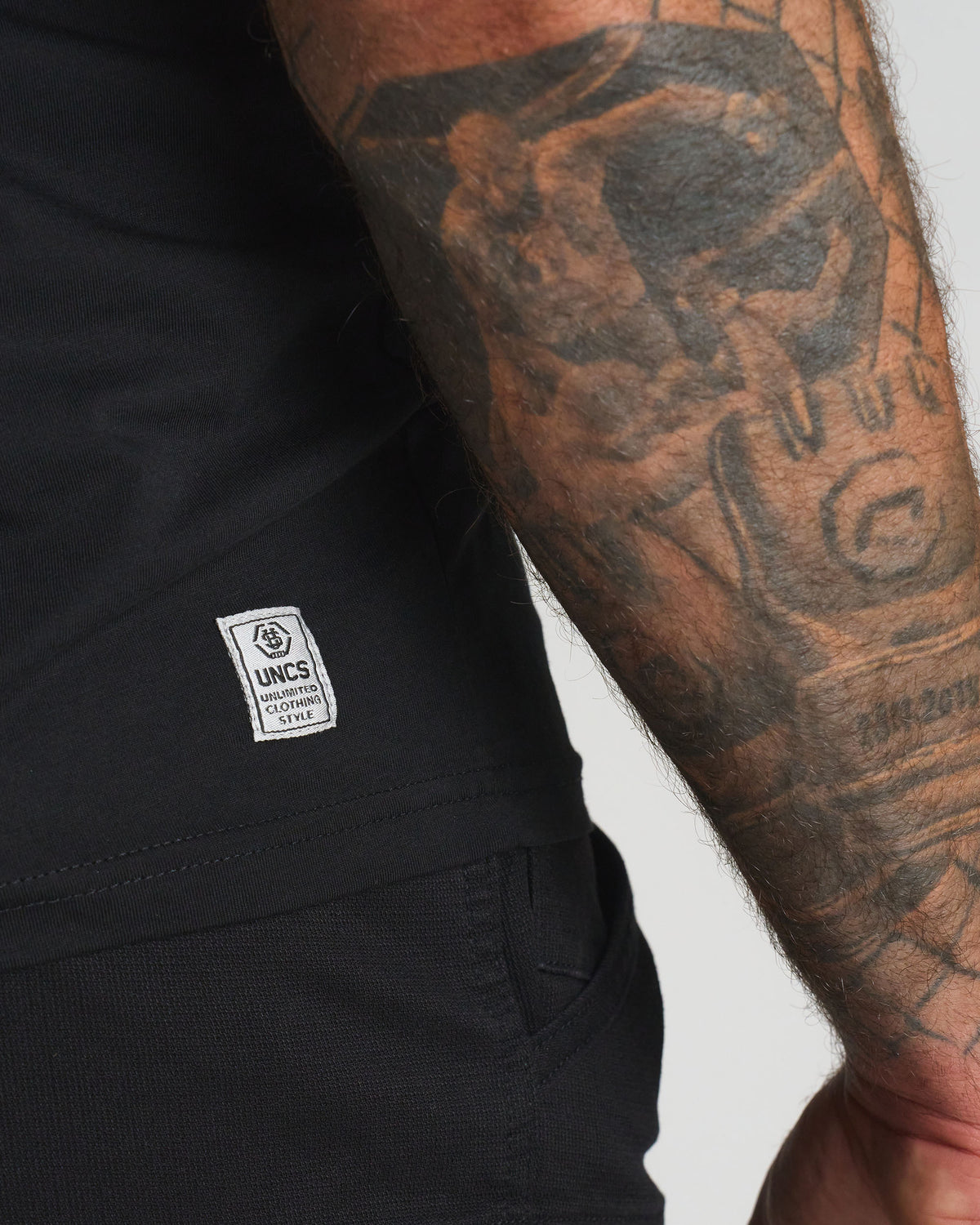 UNLIMITED V Men's T-Shirt BLACK/SILVER