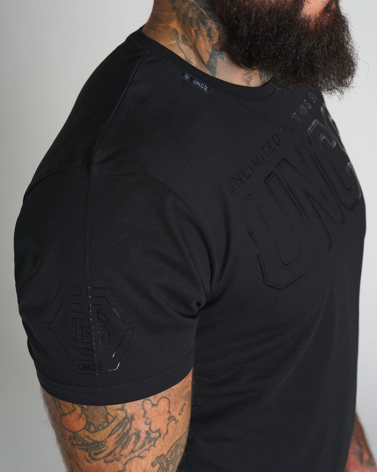 UNLIMITED V Men's T-Shirt BLACK/BLACK