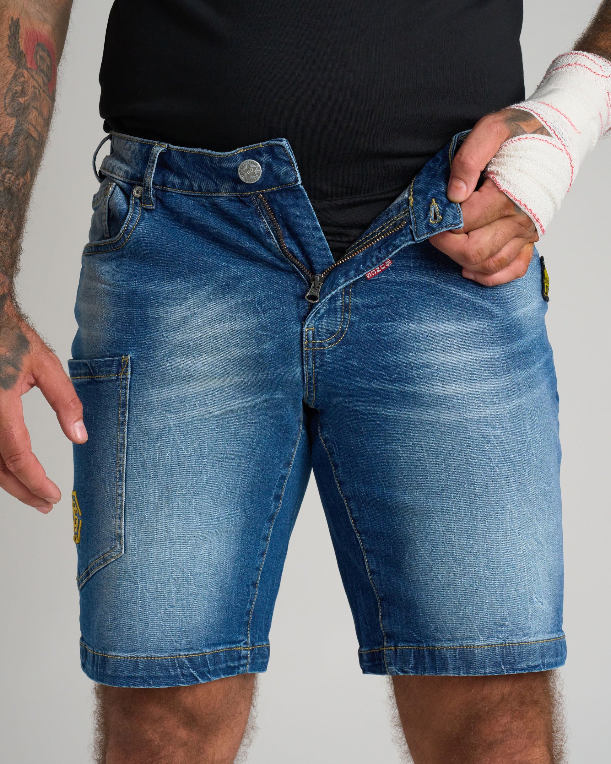 DERICK Men's Shorts BLUE