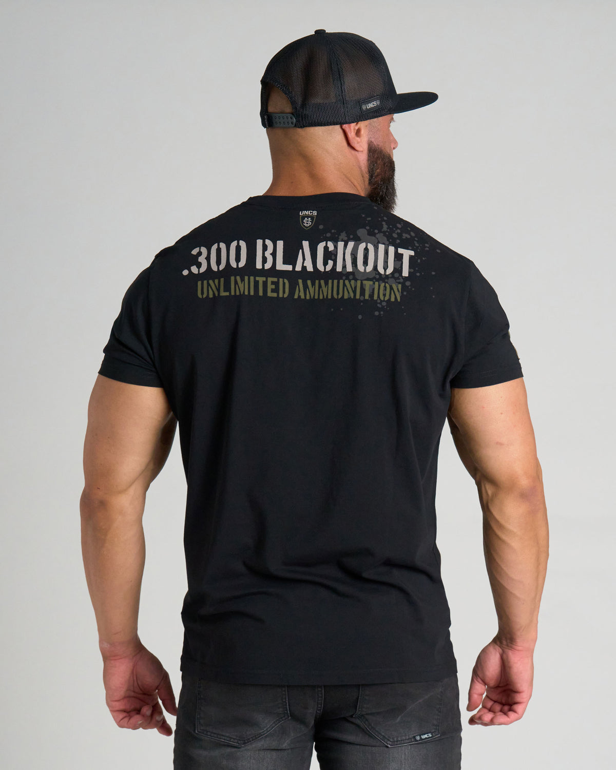 GUNS Men's T-Shirt BLACK