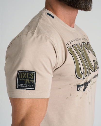 GUNS Men's T-Shirt SAND