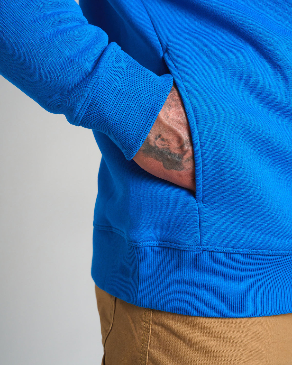 CAINE Men's Sweatshirt BLUE