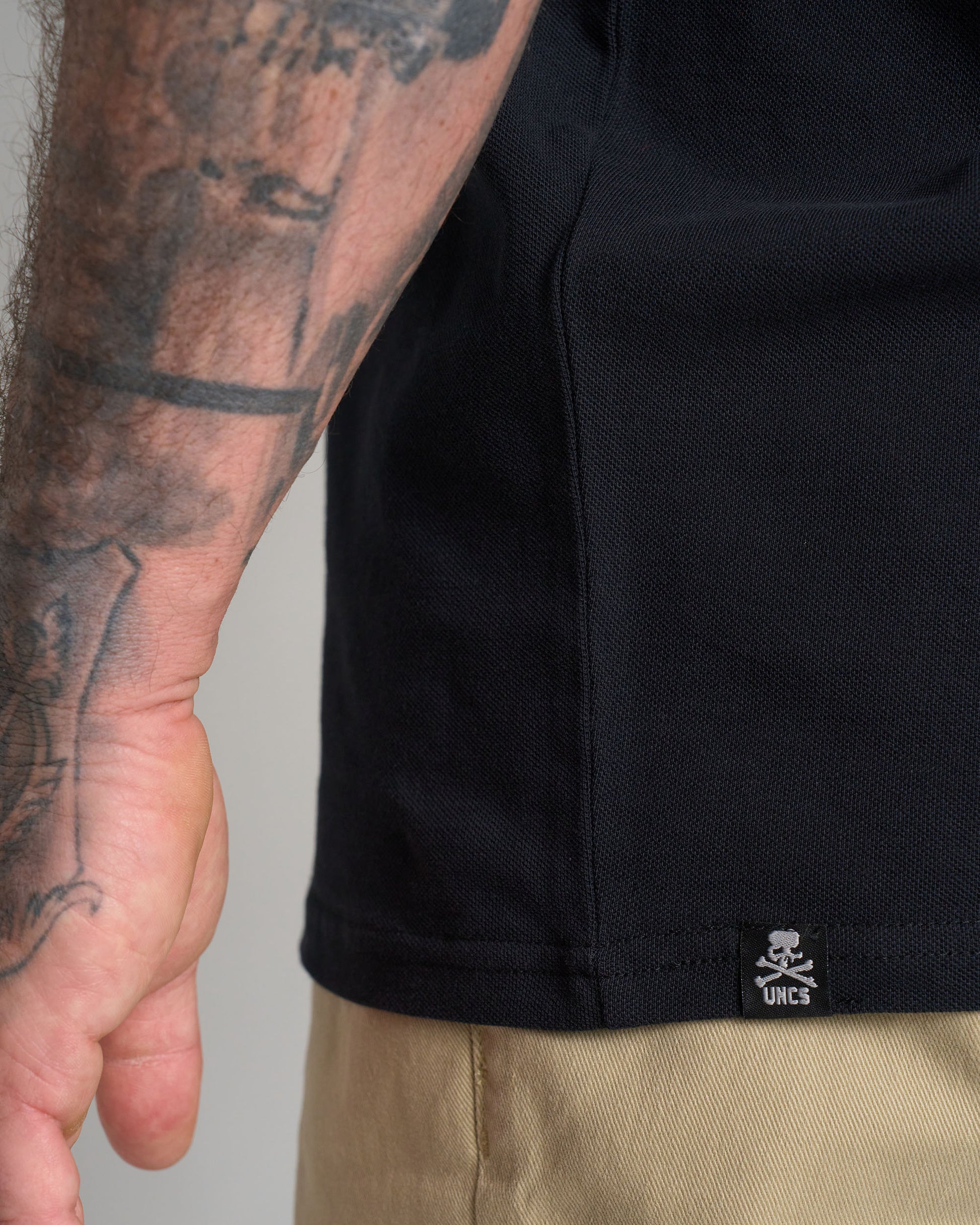 CAINE II Men's T-Shirt BLACK