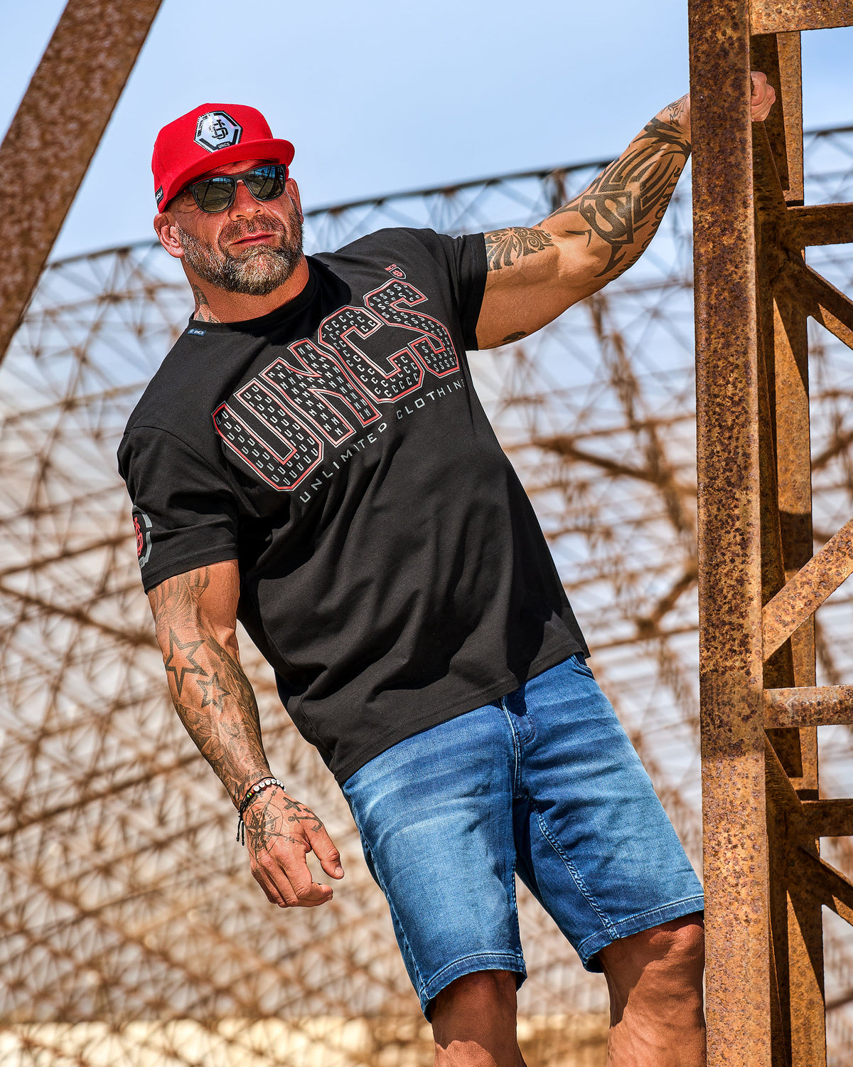 TAYLOR Men's T-Shirt BLACK/RED