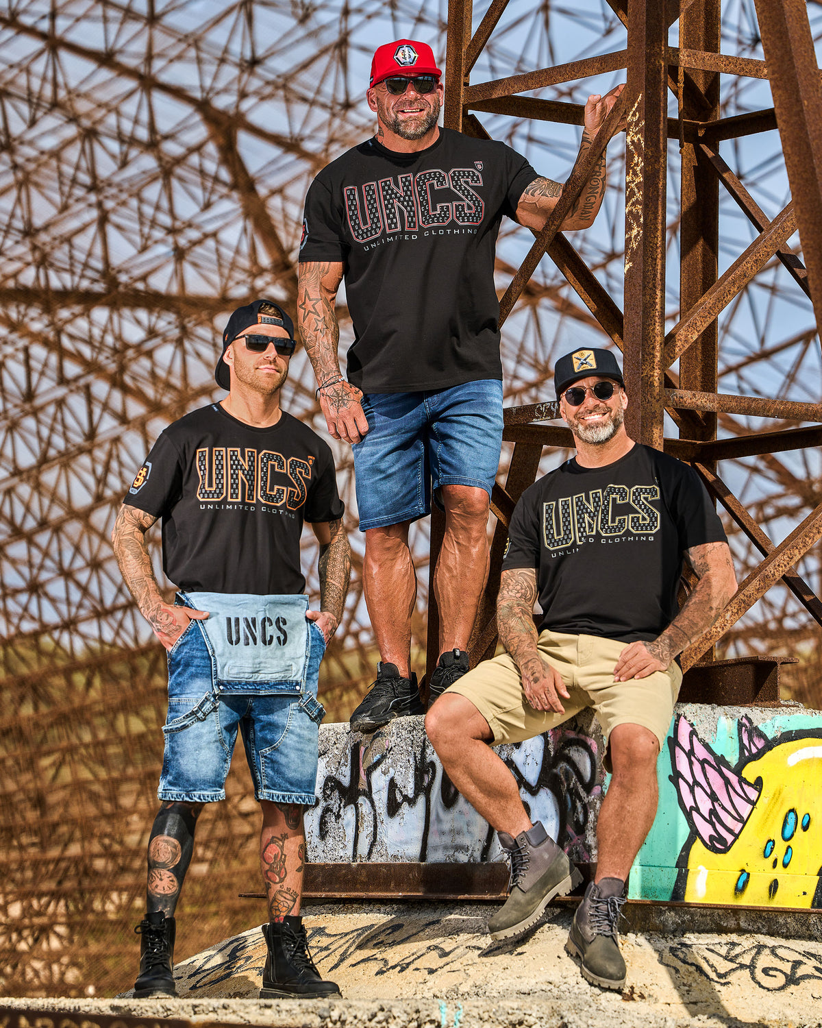 TAYLOR Men's T-Shirt BLACK/GOLD