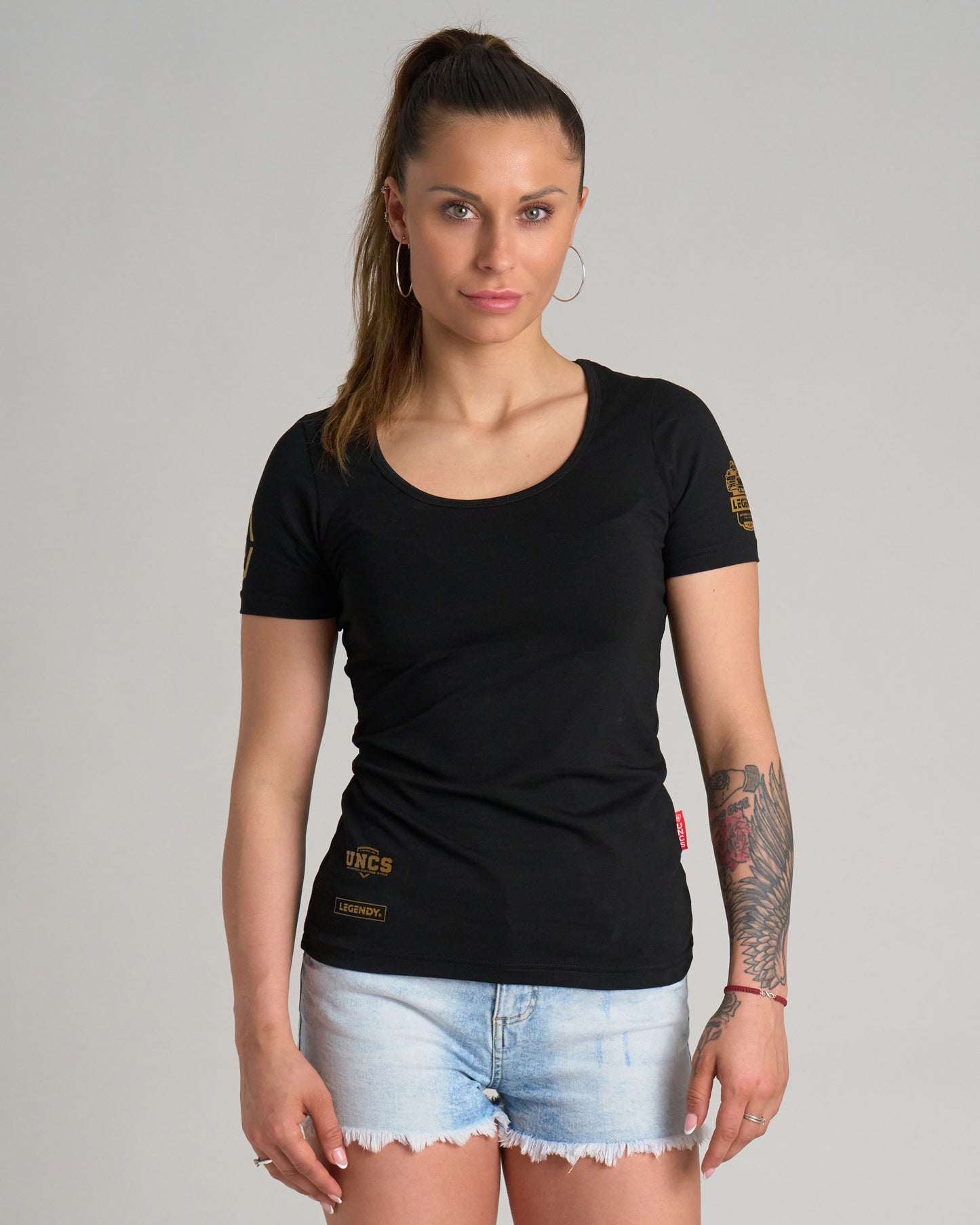 LEGENDY Women's T-Shirt BLACK