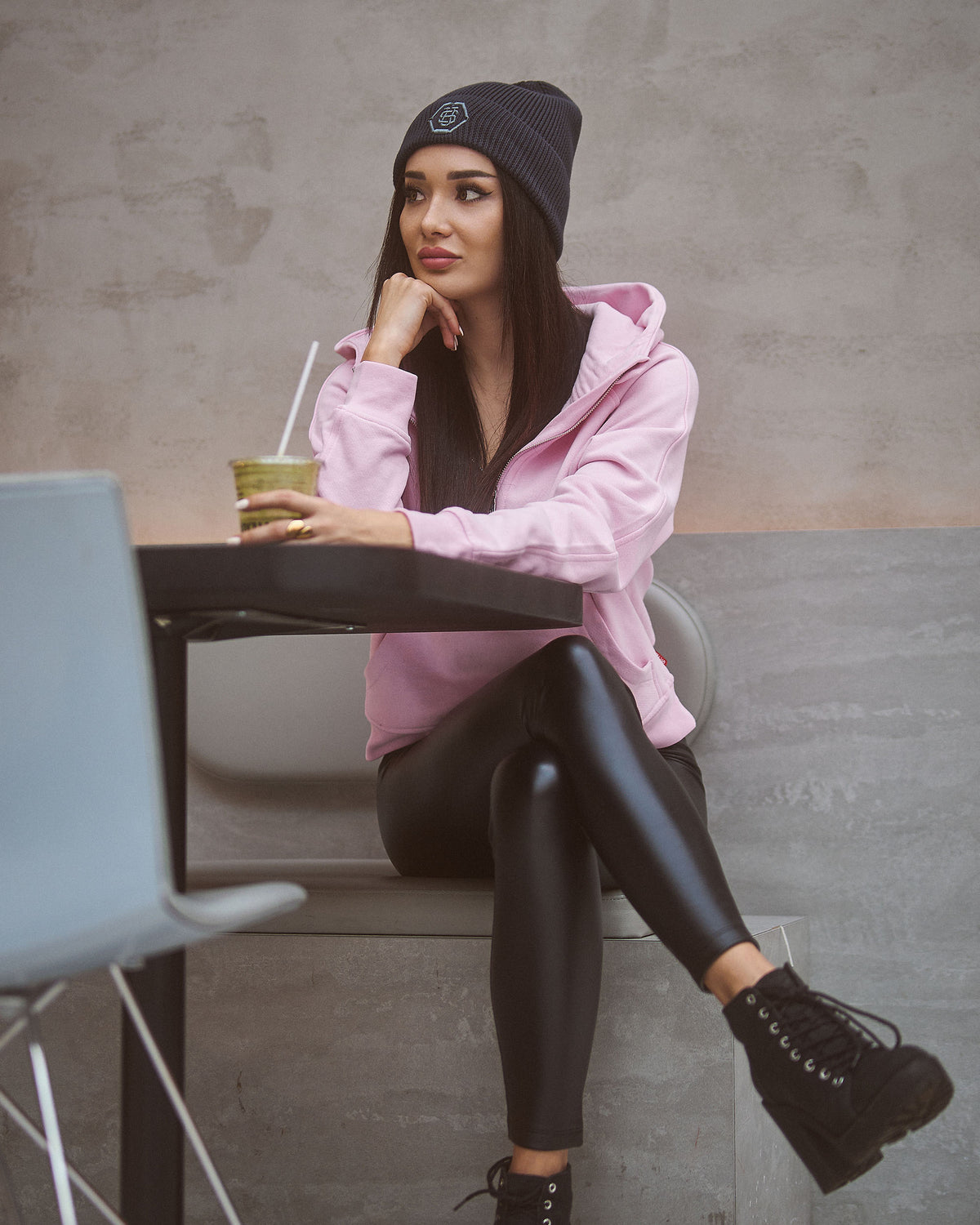 AMANDA Women's Sweatshirt PINK