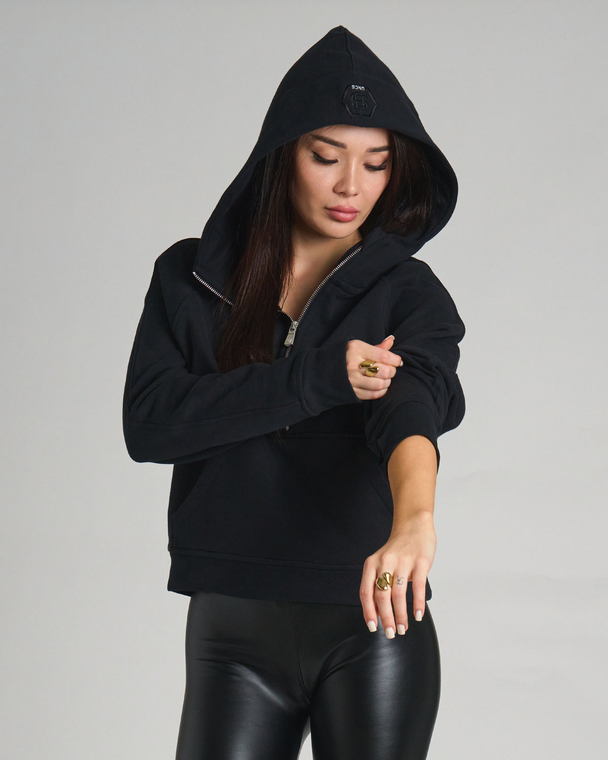 AMANDA Women's Sweatshirt BLACK